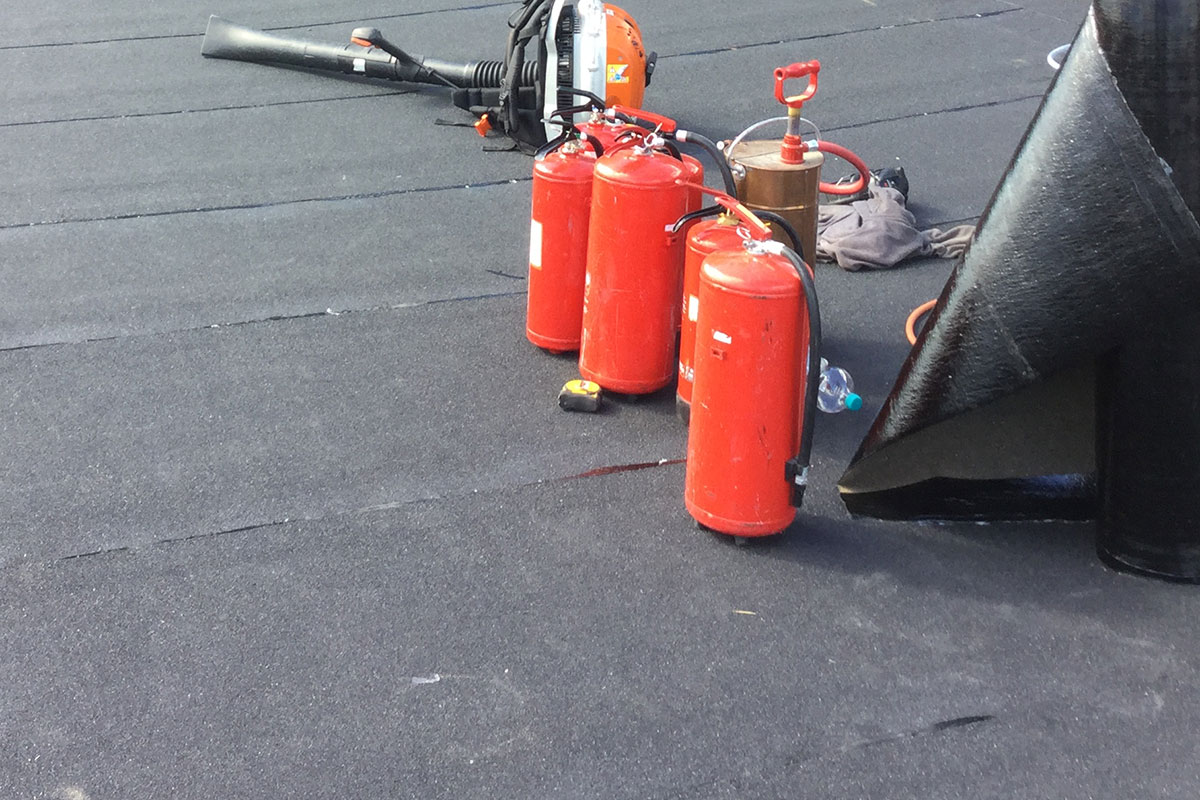 Bitumikattoremontti saaressa Matku 