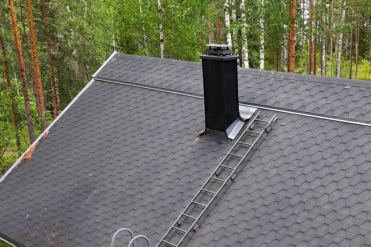 Huopakaton korjaus saaressa Sumiainen 