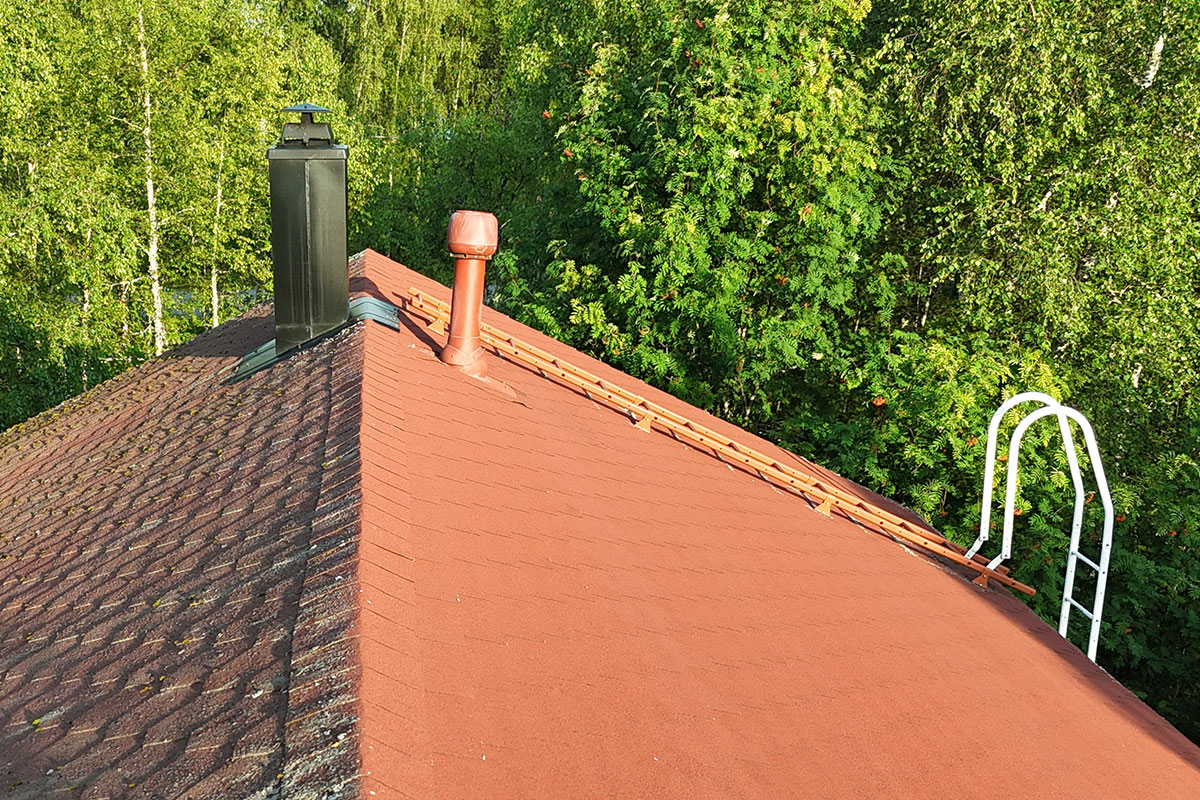 Omakotitalon, kesämökin huopakaton korjaus Rautjärvi 