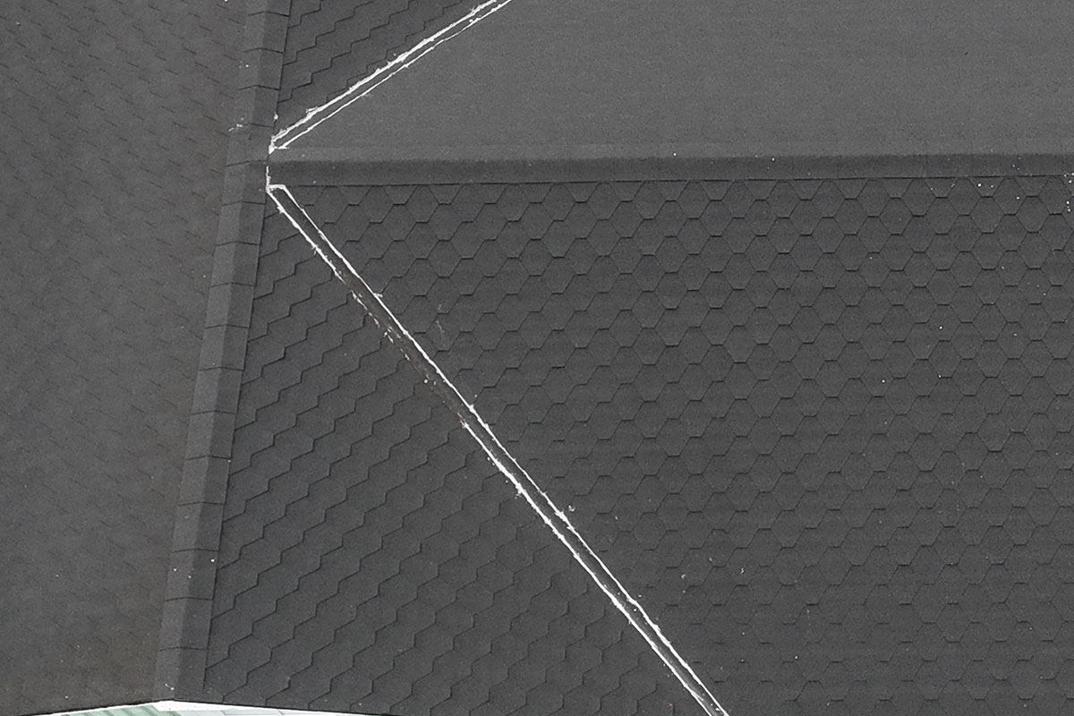 Huopakaton korjaus saaressa Jämsä 