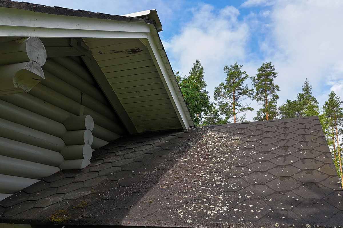 Omakotitalon, kesämökin huopakaton korjaus Vehmaa 