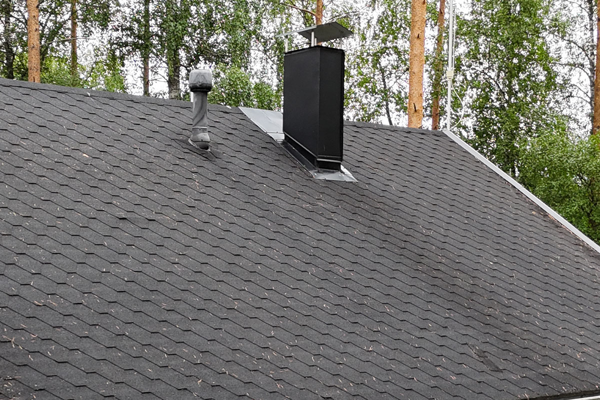 Huopakaton korjaus saaressa Pello