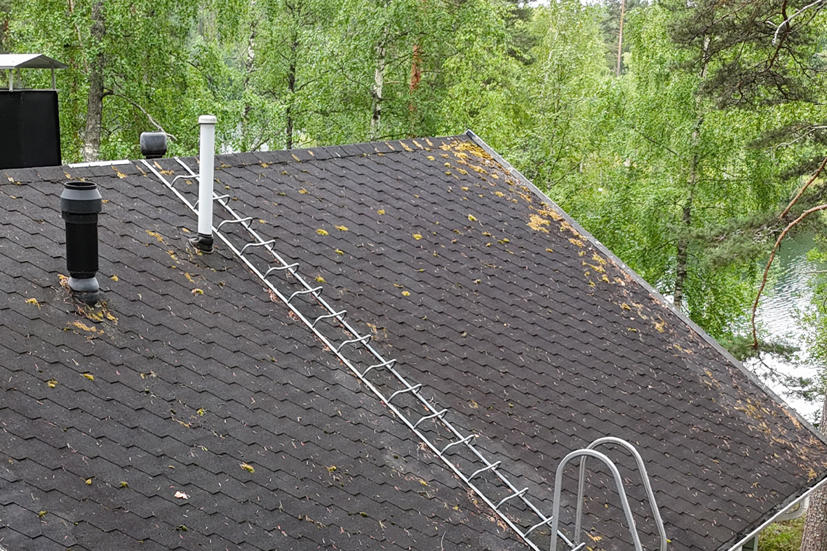Huopakaton korjaus saaressa Mustasaari 