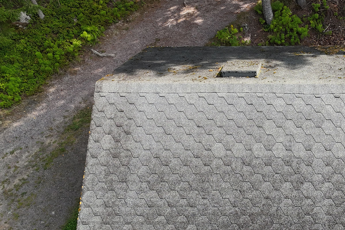 Omakotitalon, kesämökin huopakaton korjaus Vihti 