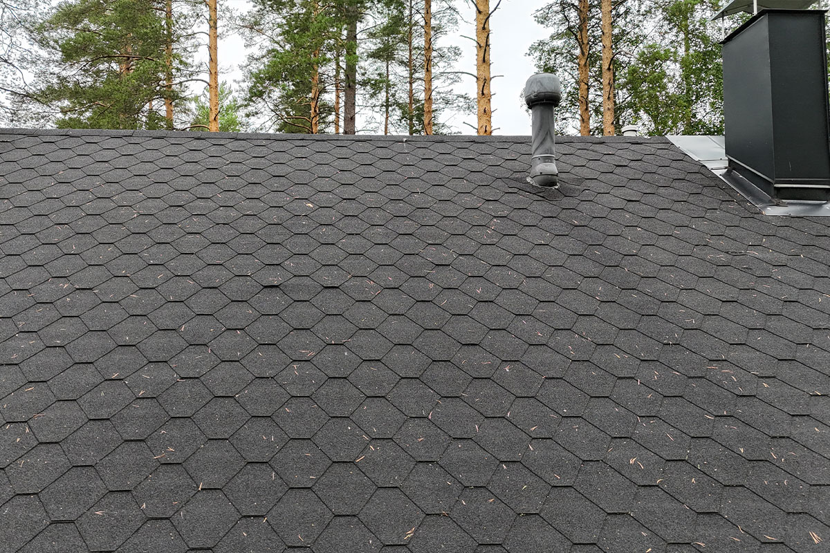 Huopakaton korjaus saaressa Pukkila