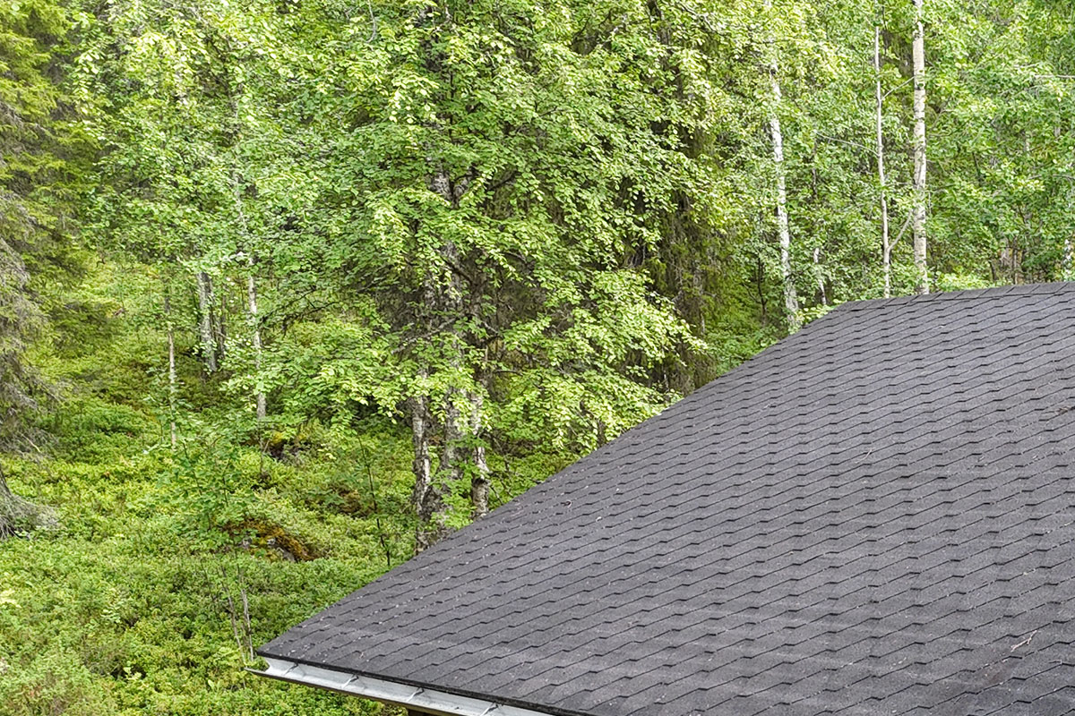 Omakotitalon tai kesämökin bitumikattoremontti Sotkamo 